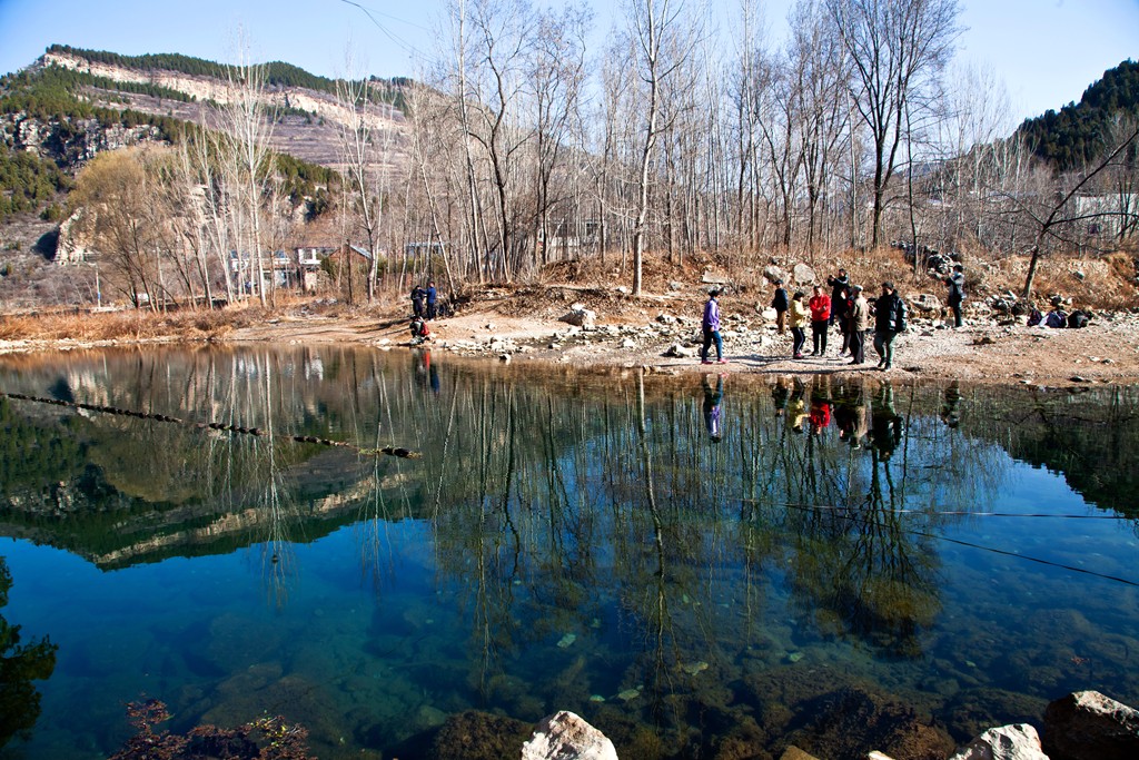 云河村山水之间类似桂林小景