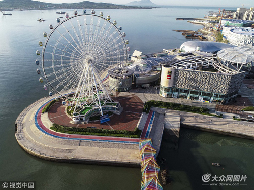 2018年9月5日,位于黄海之滨唐岛湾畔的青岛西海岸新区地标建筑"琴岛