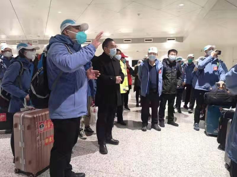 鼓舞人心!支援黄冈疫情防控的第二批山东医疗队138人抵汉