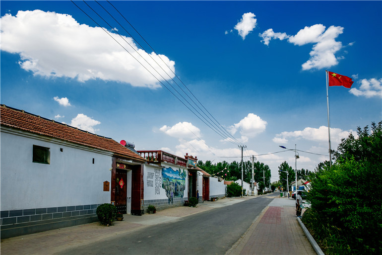 临邑县临盘街道前杨村街景.索建民 摄