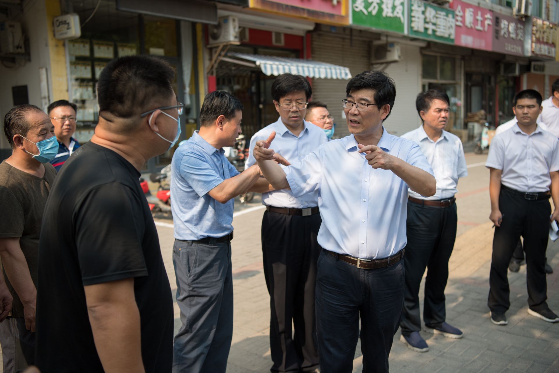 德州市委书记李猛在中心城区调研督导全国文明城市创建工作全面细化