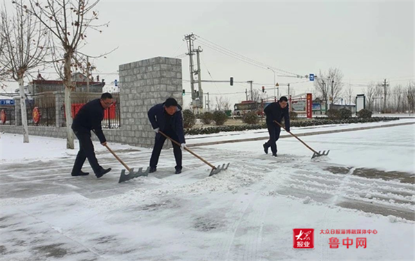 高青县黑里寨镇多措并举全力应对雨雪寒潮天气