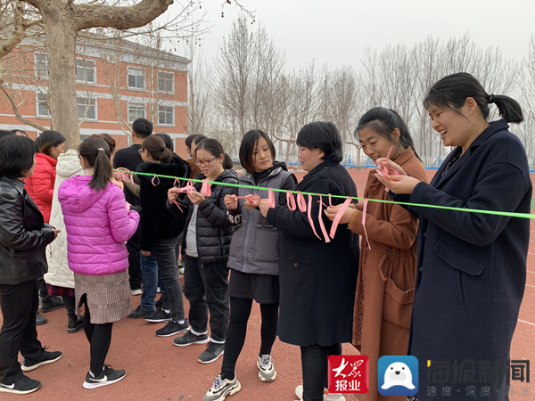 惠民县胡集镇中心小学:喜迎"三八"节 巾帼展风采