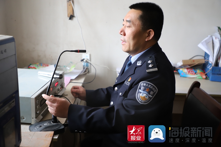 安全宣传接地气!日照莒县交警用上了村头"大喇叭".