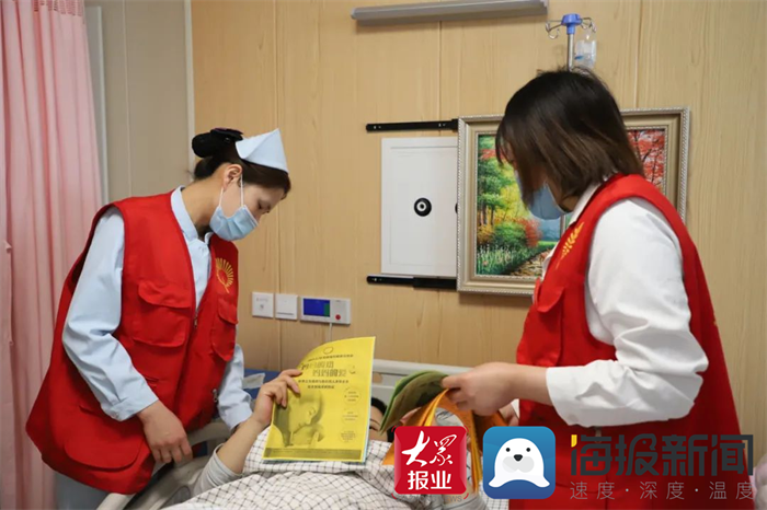 鄄城县人民医院志愿者开展母乳喂养知识宣传志愿活动