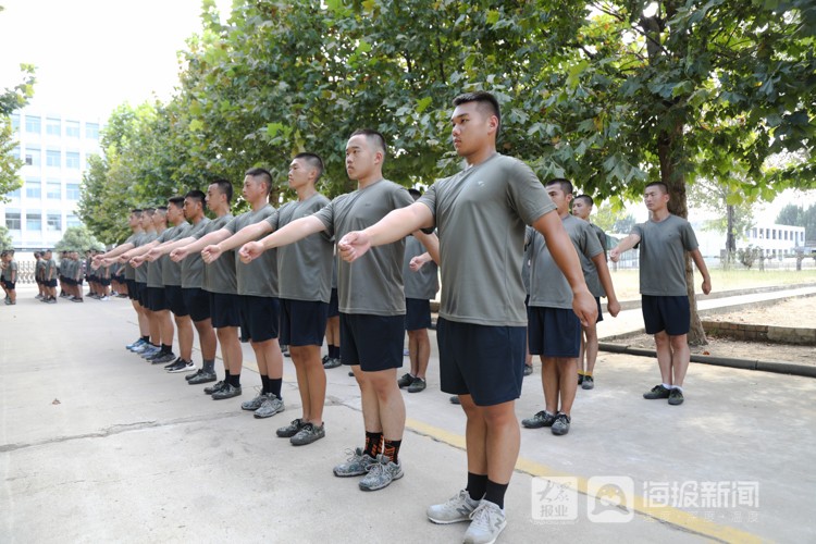 燃爆!枣庄市市中区预定新兵役前教育训练组图