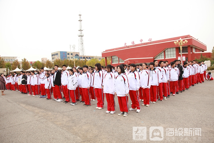 东营市胜利第十三中学举办"珍爱生命地震逃生演习"