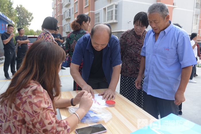 东营区胜园街道便民车棚暖民心,停车充电更安全