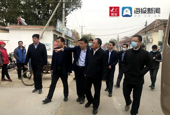 山东寿光市委副书记李永光现场调度人居环境整治工作