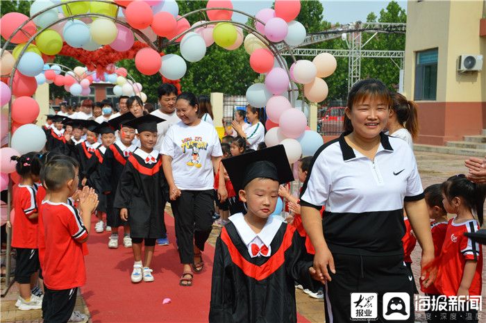 利津县汀罗镇第二幼儿园举行大班毕业典礼,现场仪式感满满!