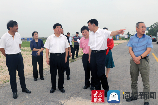 滨州市副市长穆杰率领调研组来无棣县调研临海文化旅游项目和巡河工作