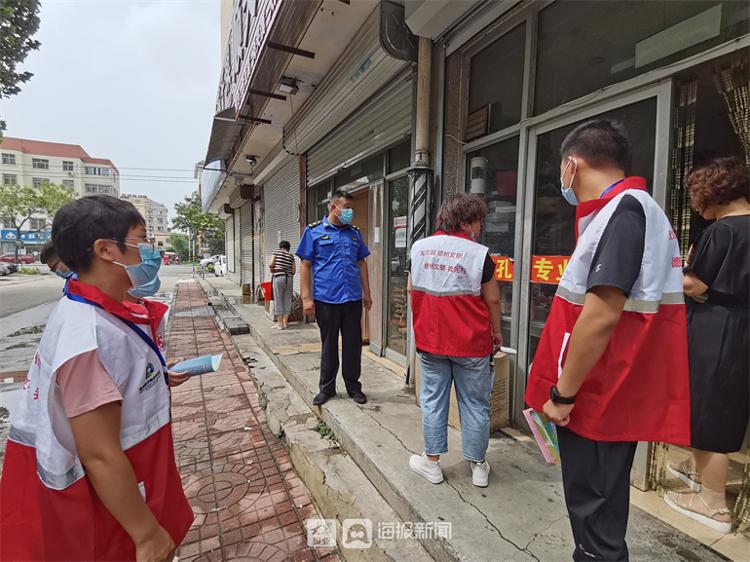 派出所,交警二大队,交警四大队等部门,对宋官屯街道开展街道治理行动