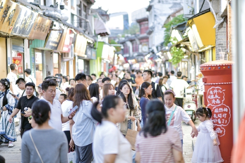 中秋小长假，济南30家重点景区纳客118.05万人次