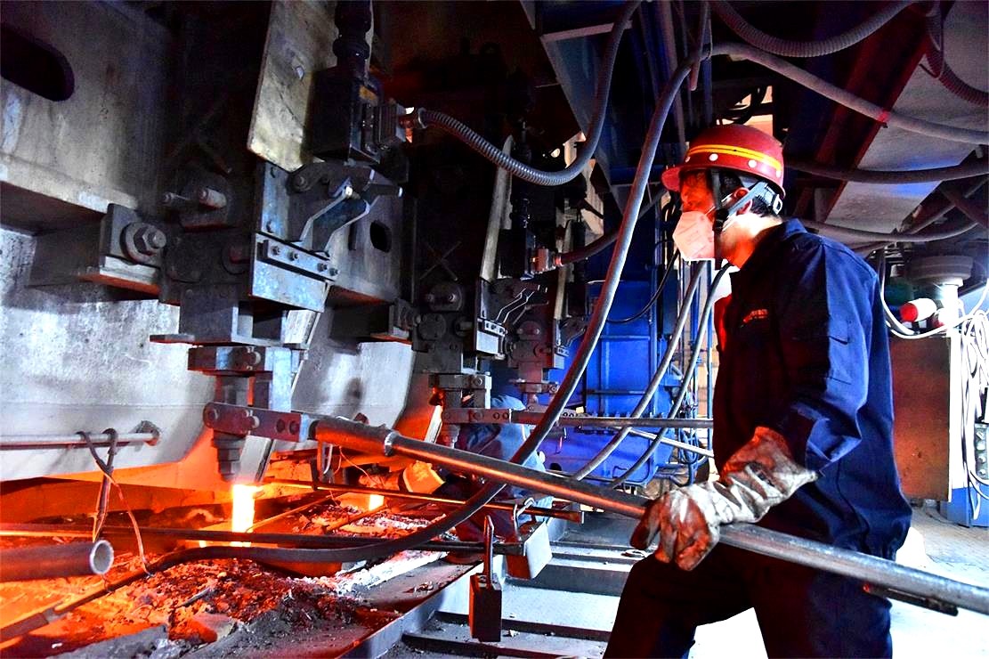 山钢股份莱芜分公司特钢事业部6号连铸机年产量破百万吨