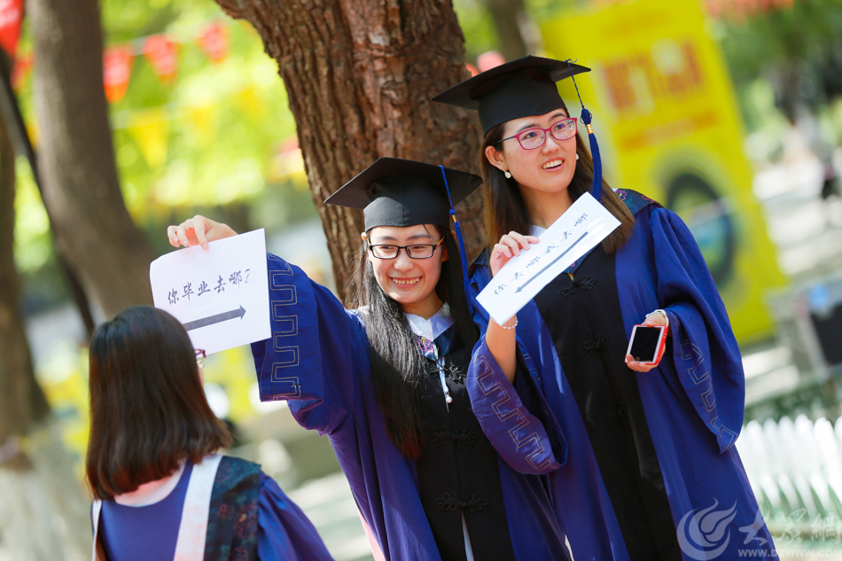 山东大学齐鲁医学院进入毕业时间,特色活动吸