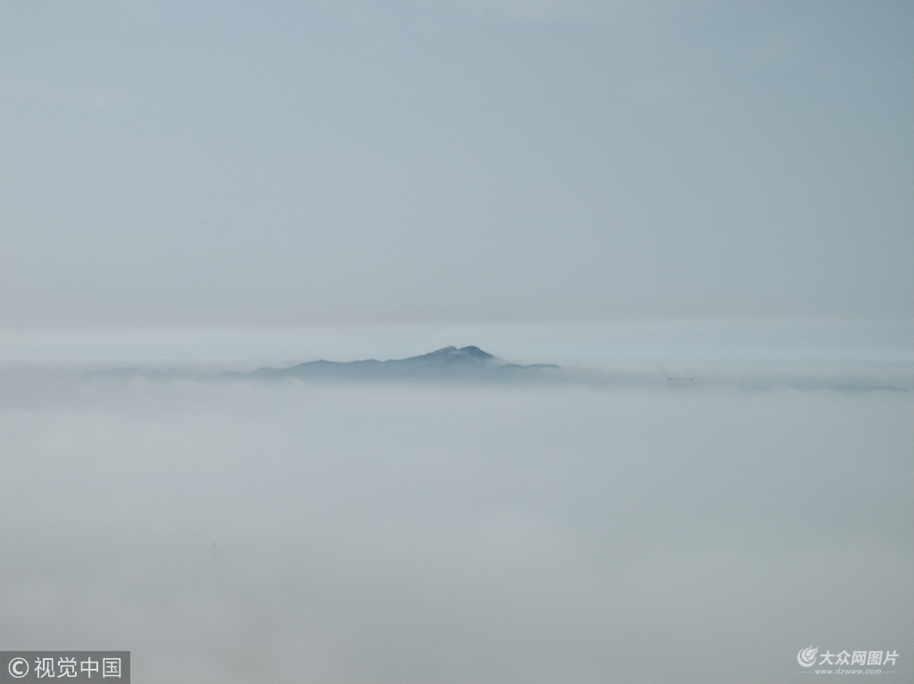 雾海蒙蒙图片