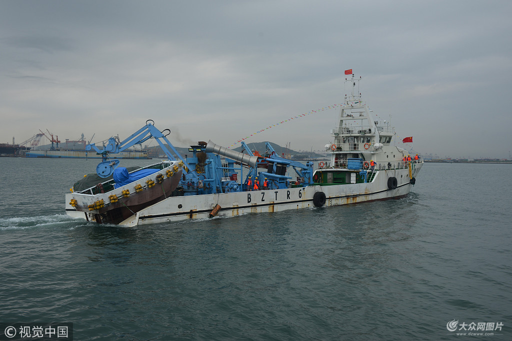 青島6艘自主設計建造遠洋漁船起航毛里求斯