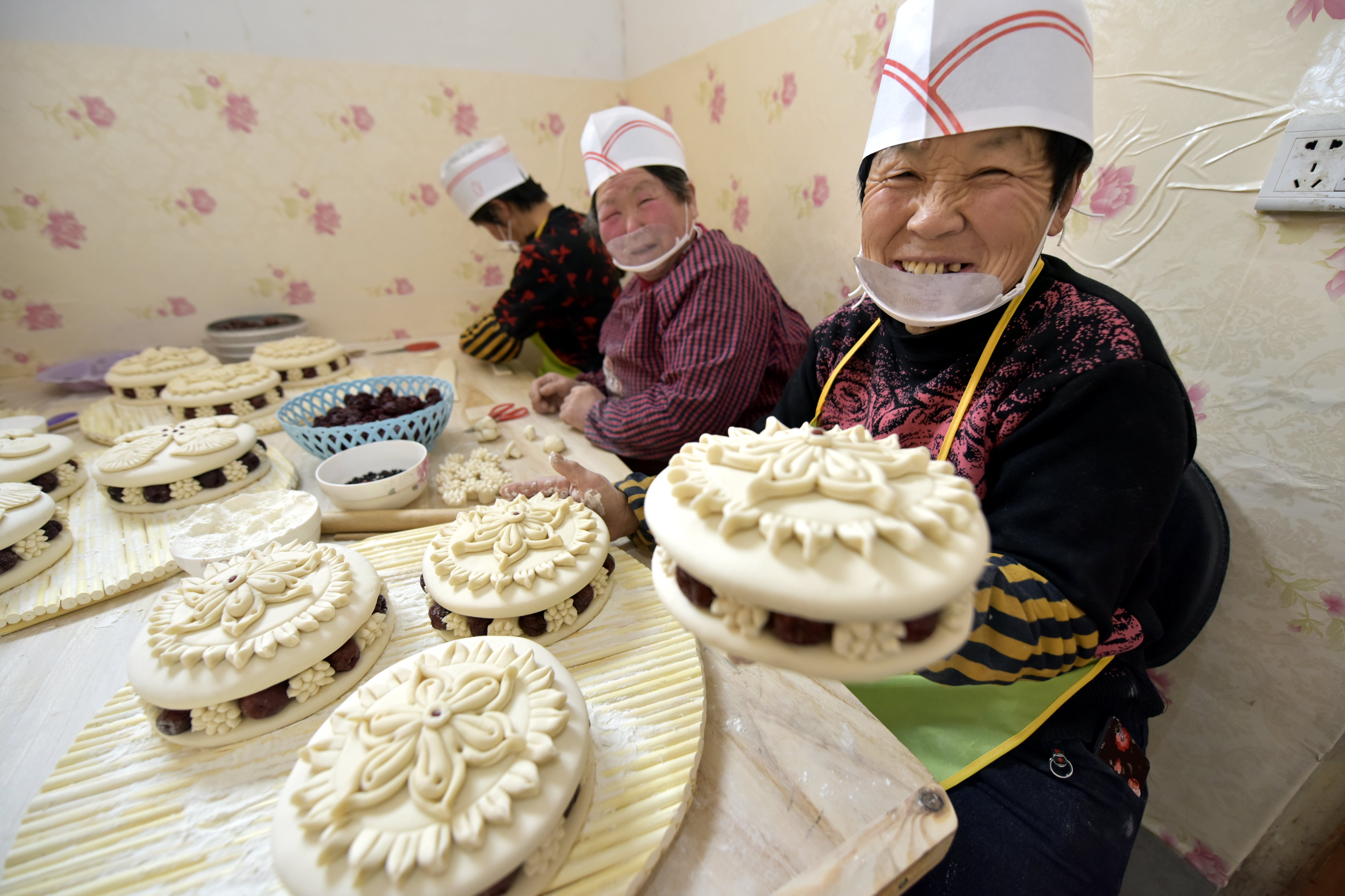 过年蒸花糕的来历图片