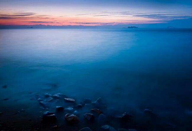 长岛不是远方,但有蓝海里写着的诗行