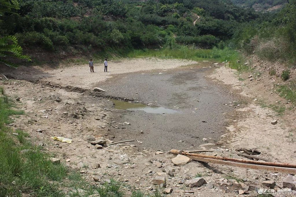 實拍煙臺水庫400多座小型水庫幾近乾涸節約用水勢在必行