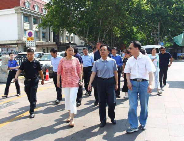 局长王道忠为组长的全市城管系统迎接国家卫生城市复审工作领导小组