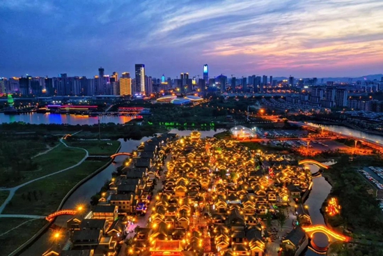 東夷小鎮看看夜景美如畫的治癒