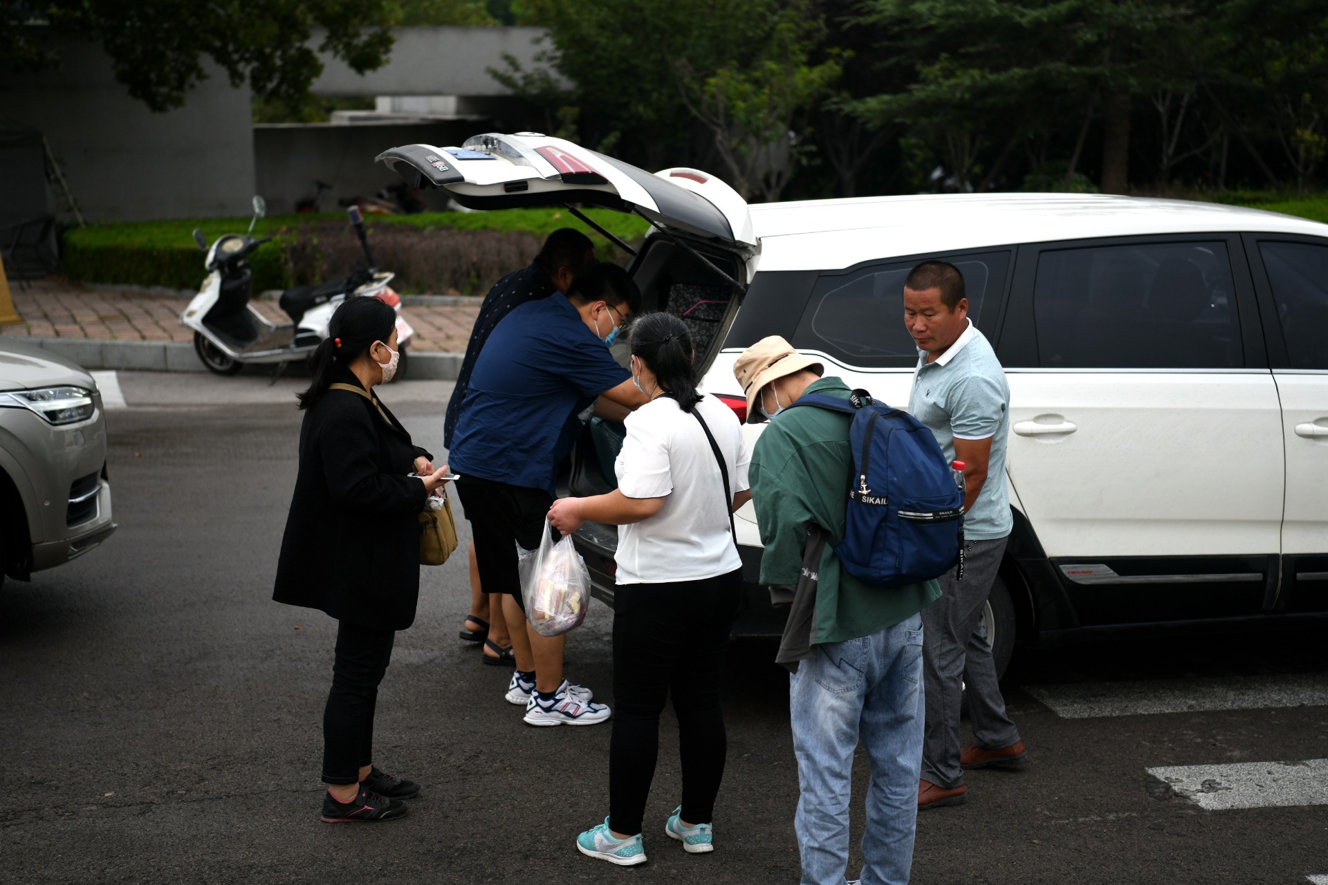 大众报业·海报新闻|海豹开箱记·开学季纪实摄影集 山艺篇（一）“爸爸力MAX！”