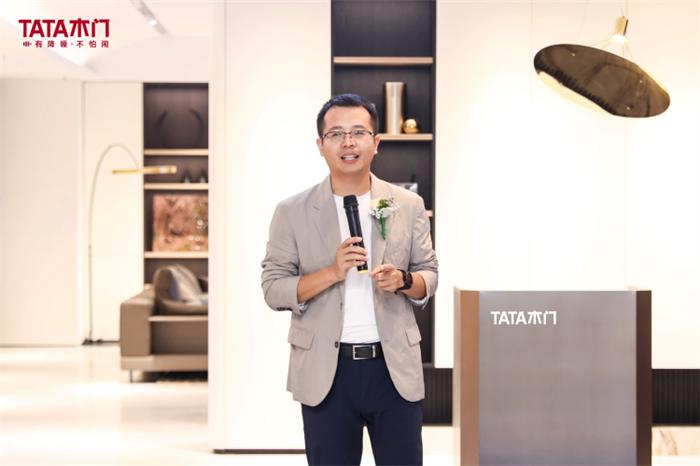 TATA木门全新店态创新一体化定制空间，全方位赋能现代静音家居