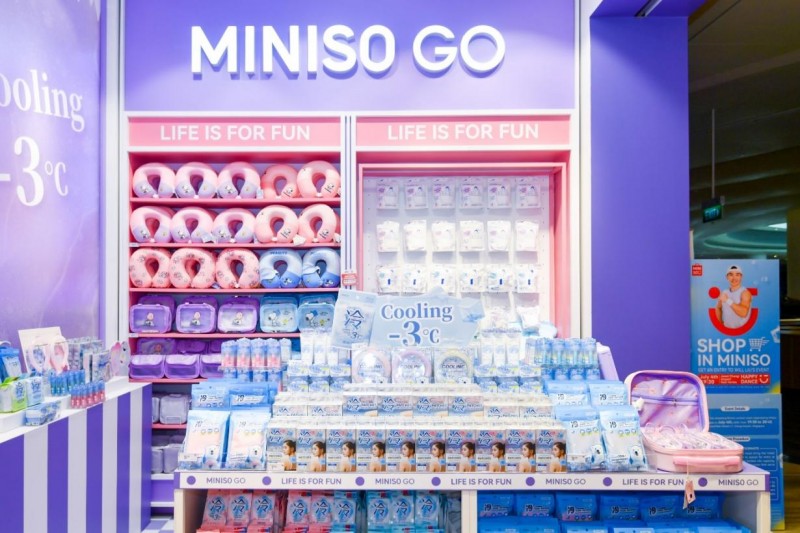 名创优品miniso×zanmang loopy主题店新加坡首秀