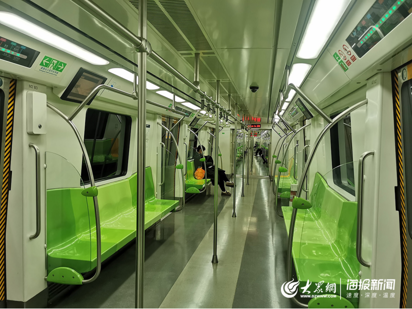 2月15日，北京地铁14号线不见以往同期密集客流。大众网·海报新闻见习记者 万小军摄