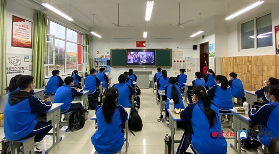 日照海曲高中学生图片图片