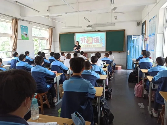 大众网·海报新闻夏至未至，少年归来！历城区中学非毕业年级迎来返校复课