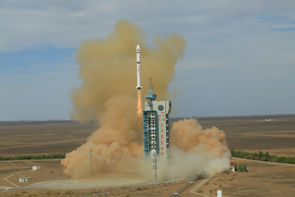 人民日报客户端一箭双星！高分九号02星、和德四号卫星发射成功