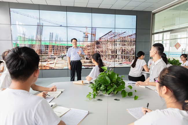 大众报业·大众网|脚踏实地仰望星空——日照职业技术学院开创“双高建设”新征程