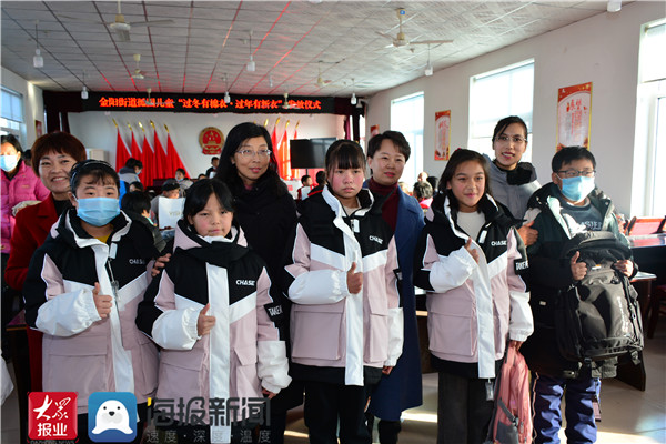 过冬有棉衣过年有新衣阳信金阳街道帮助27名孤困儿童寒冬增暖