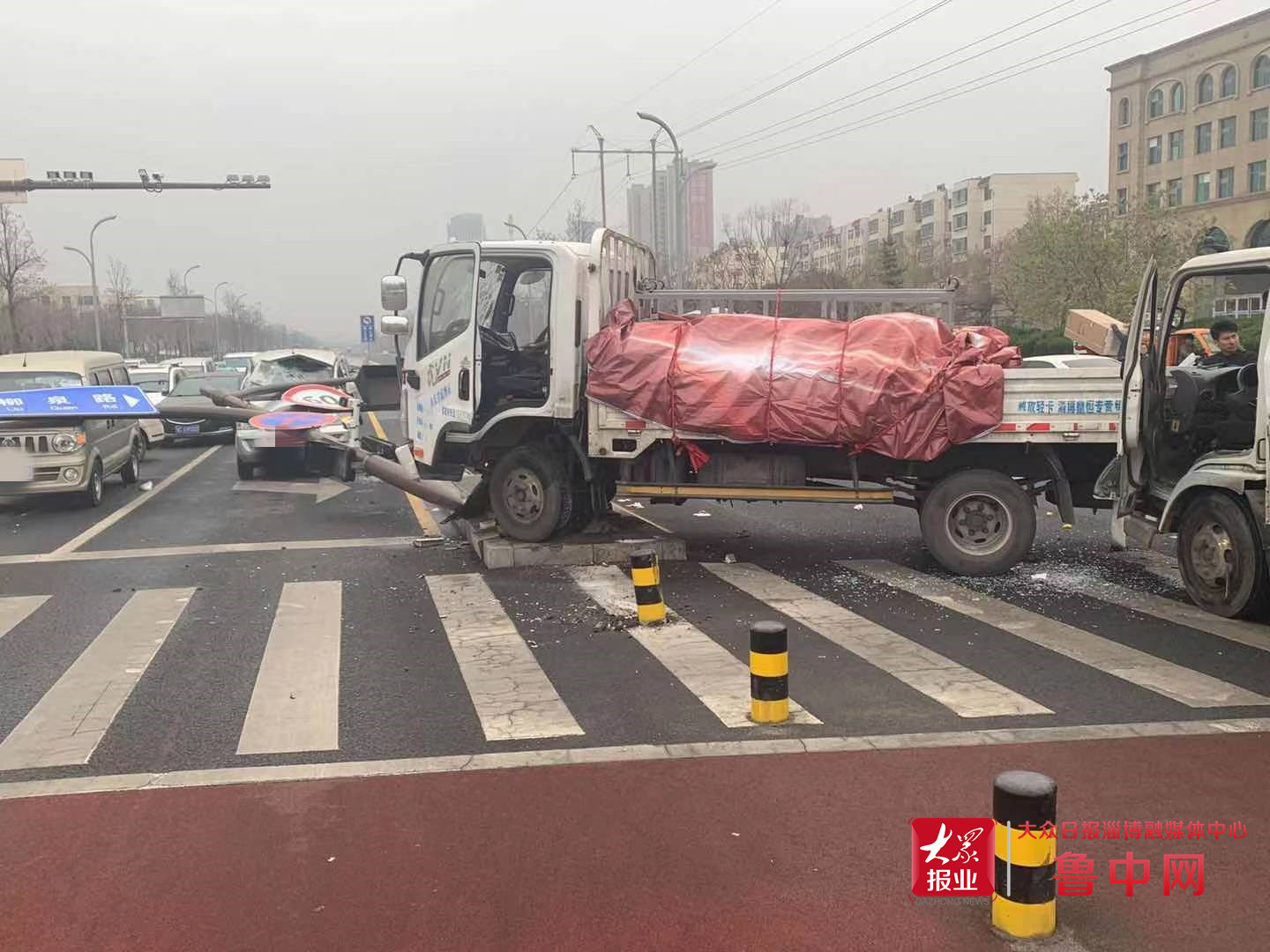 东青高速公路发生重大交通事故