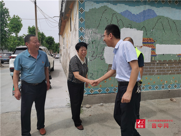 桓台巩磊的女儿多大图片