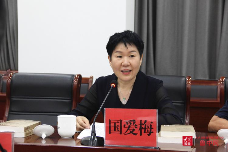 国爱梅在致辞时表示,《齐风歌》作者陈希云老师是土生土长的临淄人
