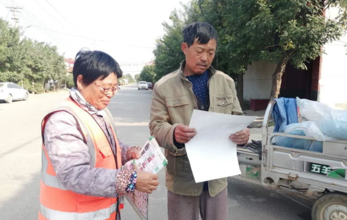 董家街道到張而村開展垃圾分類宣傳活動