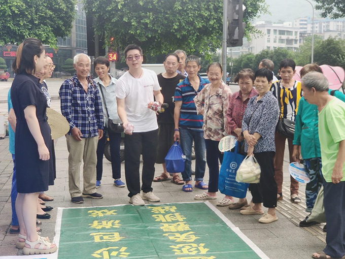 这场“花式”科普又来啦！“知感冒防流感全民科普公益行”活动走进万盛区