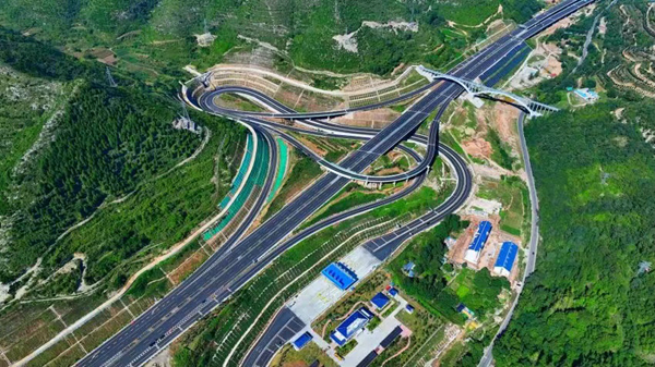 东阿至阳谷高速公路图片