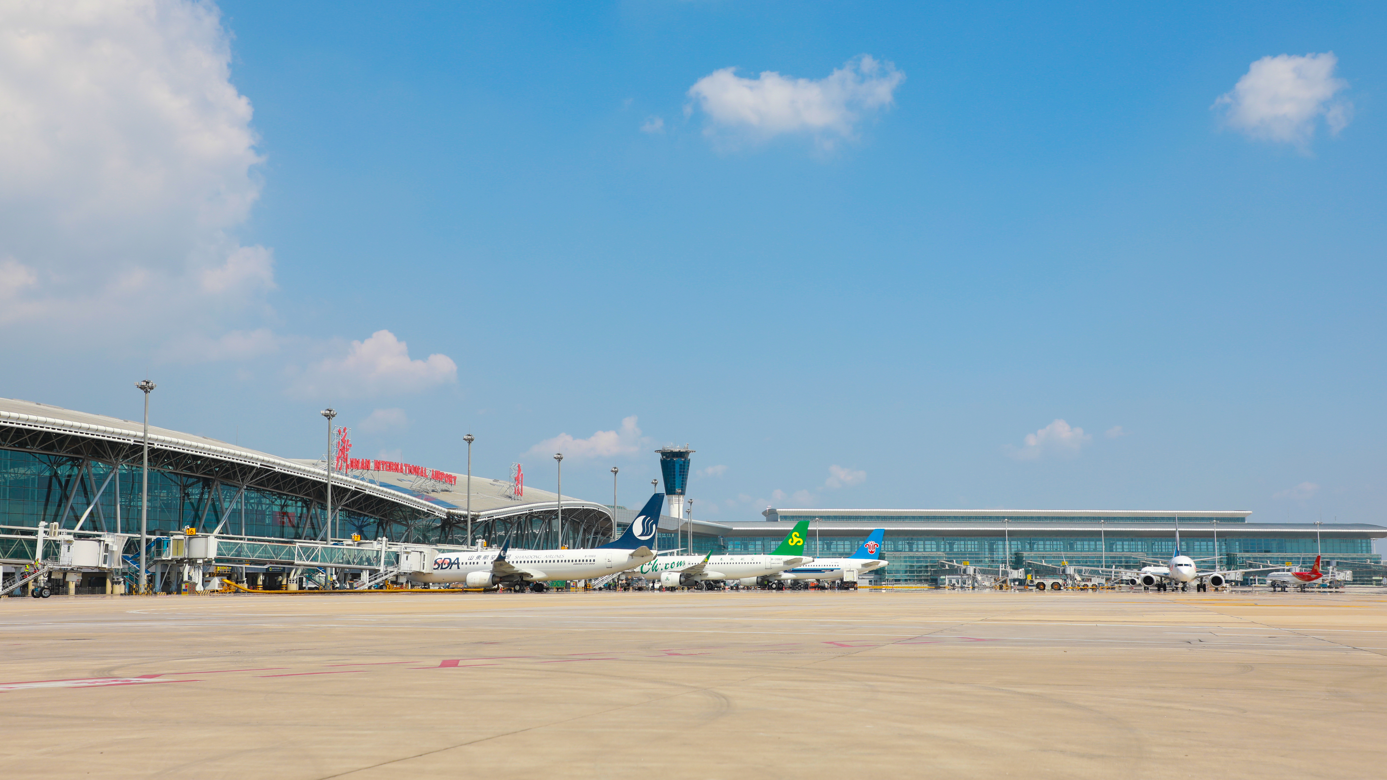 2023年冬航季济南机场新增加密多条航线