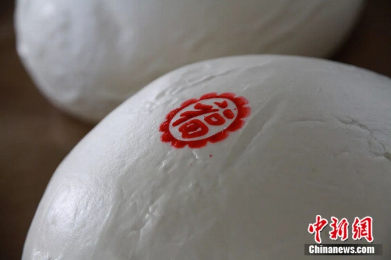 山東省の漁港の街で生まれた年間生産高24億円以上の「巨大蒸しパン」とは！？