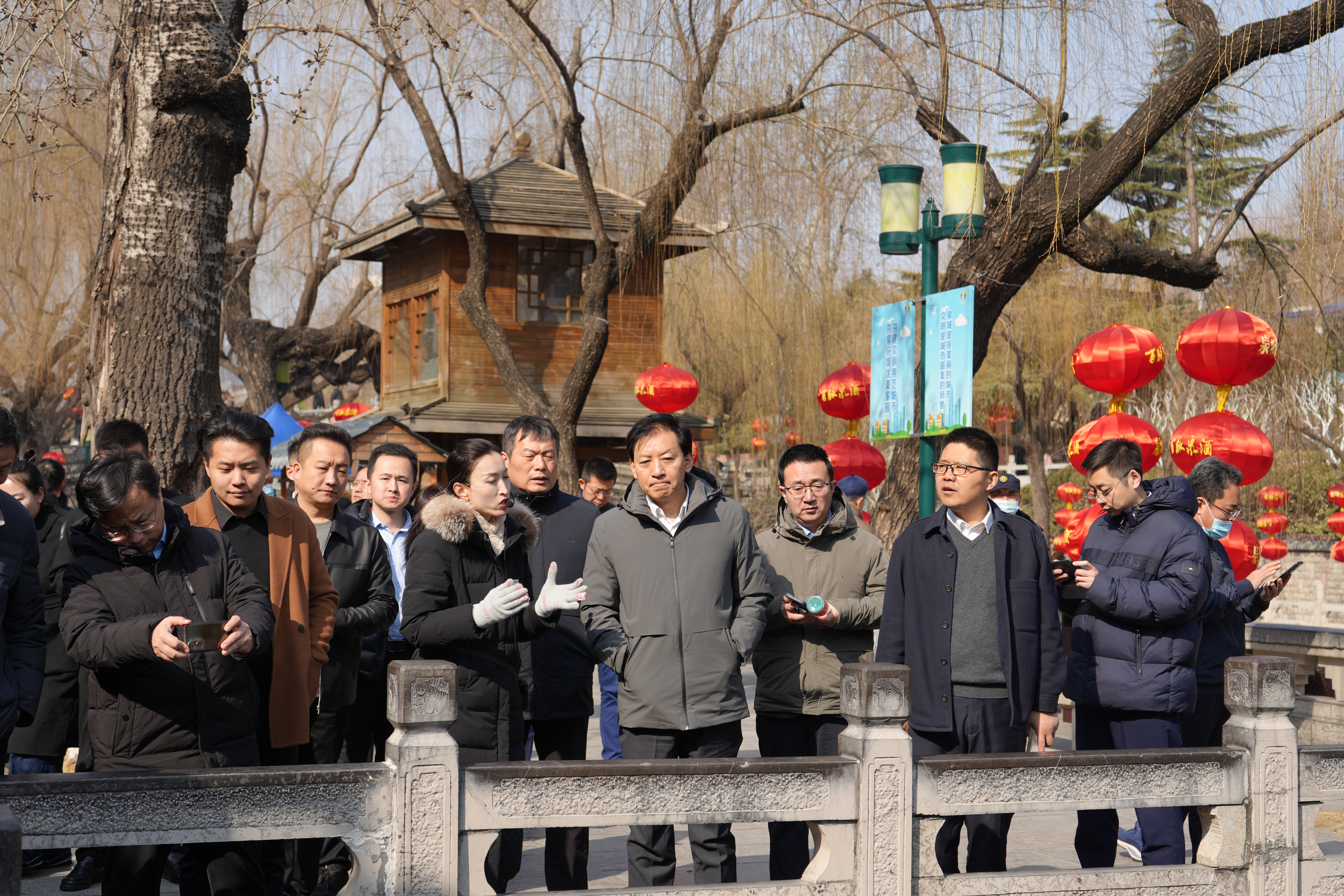 　济南文旅集团积余城市服务有限公司运营的“天下第一泉”环城公园项目，公司主要负责项目保洁、绿化养护、泉水浴场服务、绿地补植、大树修剪、水面保洁等园容相关工作。