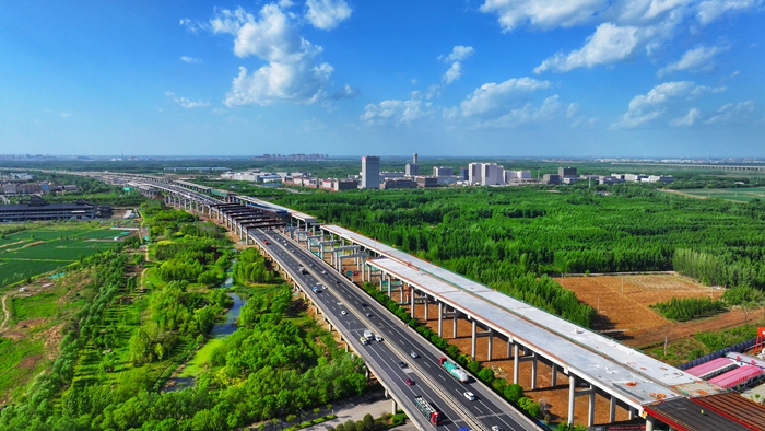 向新而行看山东丨京台高速公路齐济段改扩建工程:打造六改十二高