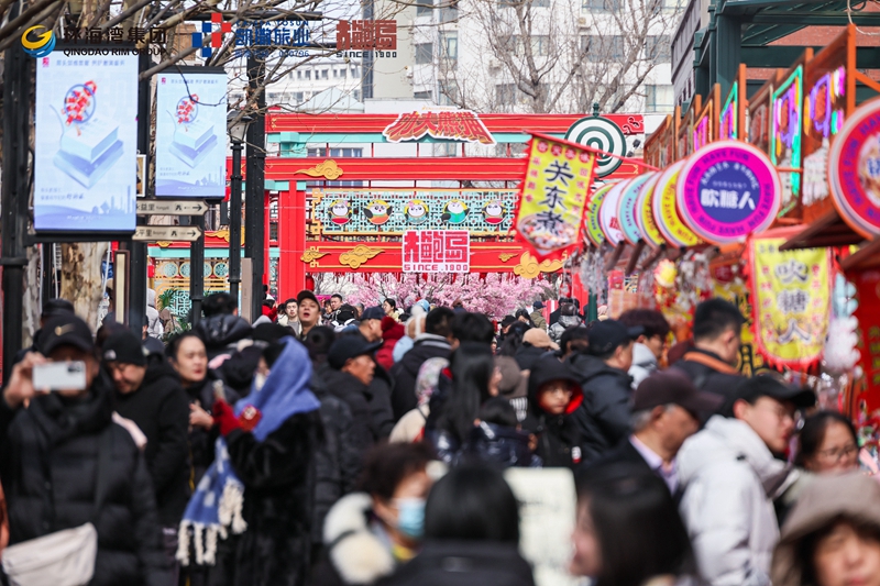 逛里院、赶市集、吃糖球…… “年味市北”消费红火、人潮涌动