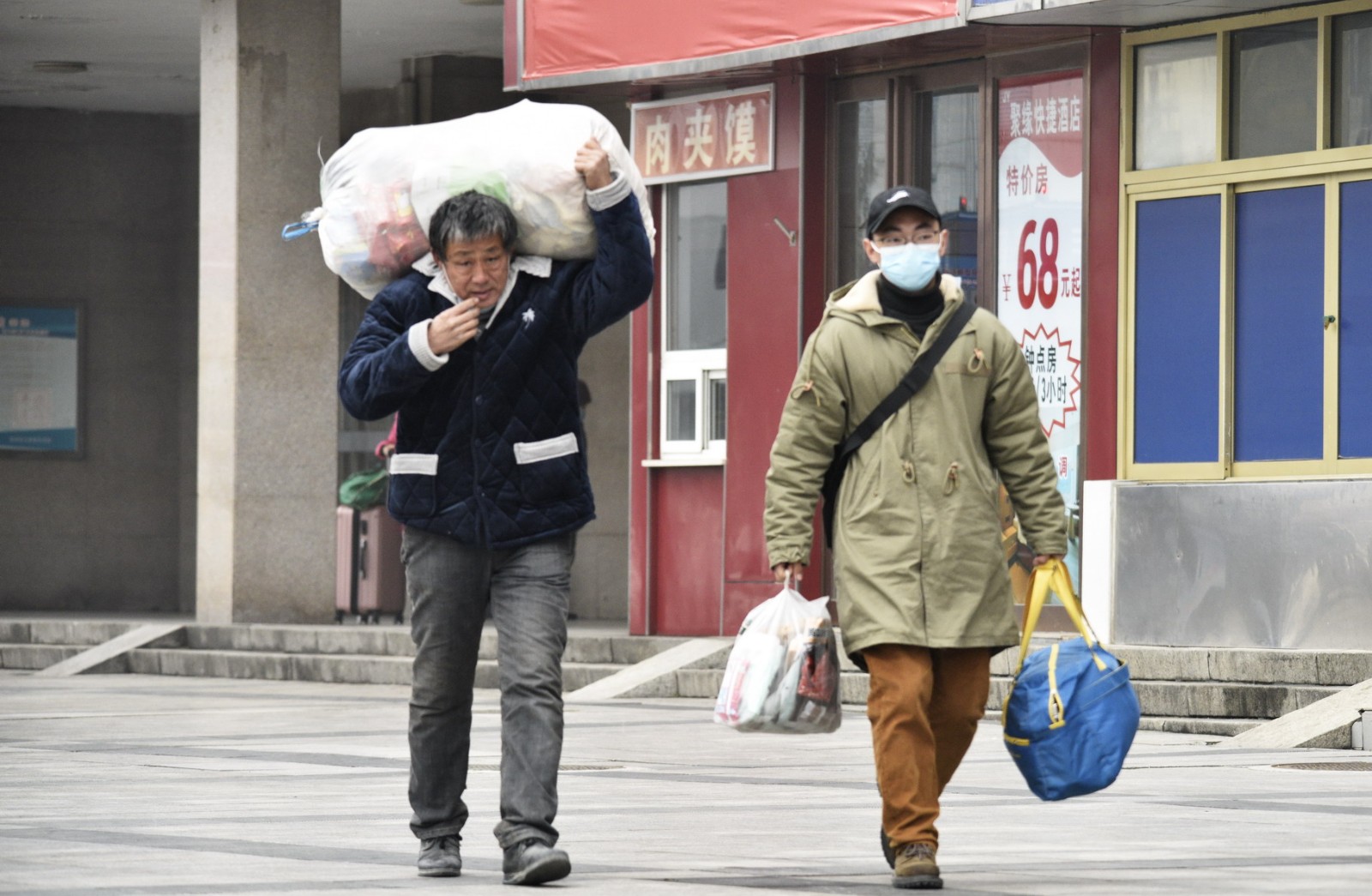 农民工春运返乡照片图片