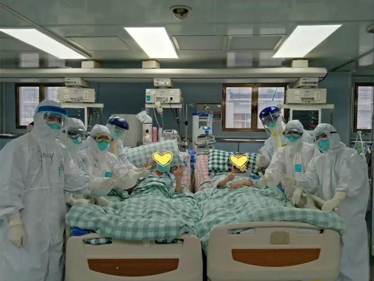 挺过难关，战胜疾病！广东两名危重新冠肺炎兄弟患者在ICU第一次握手
