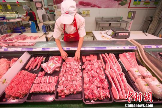 商务部会同相关部门投放2万吨中央储备猪肉