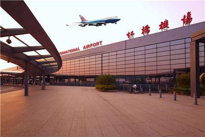 上海虹桥机场暂停所有境外航班 转场至浦东机场运营